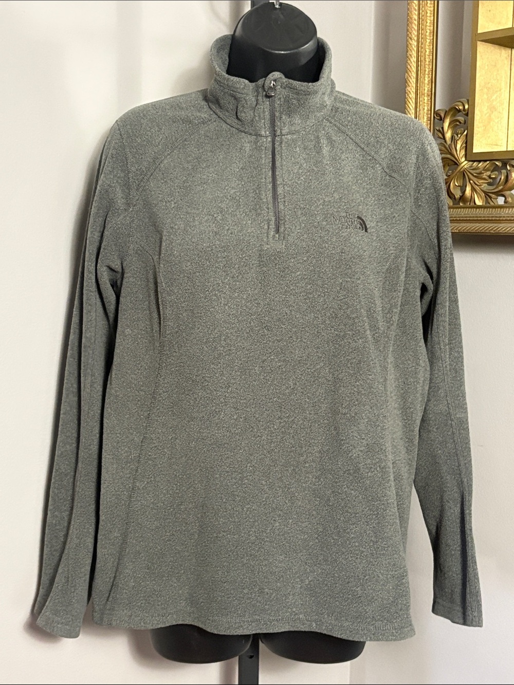 The North Face Women’s Large Gray Half Zip Fleece Pullover